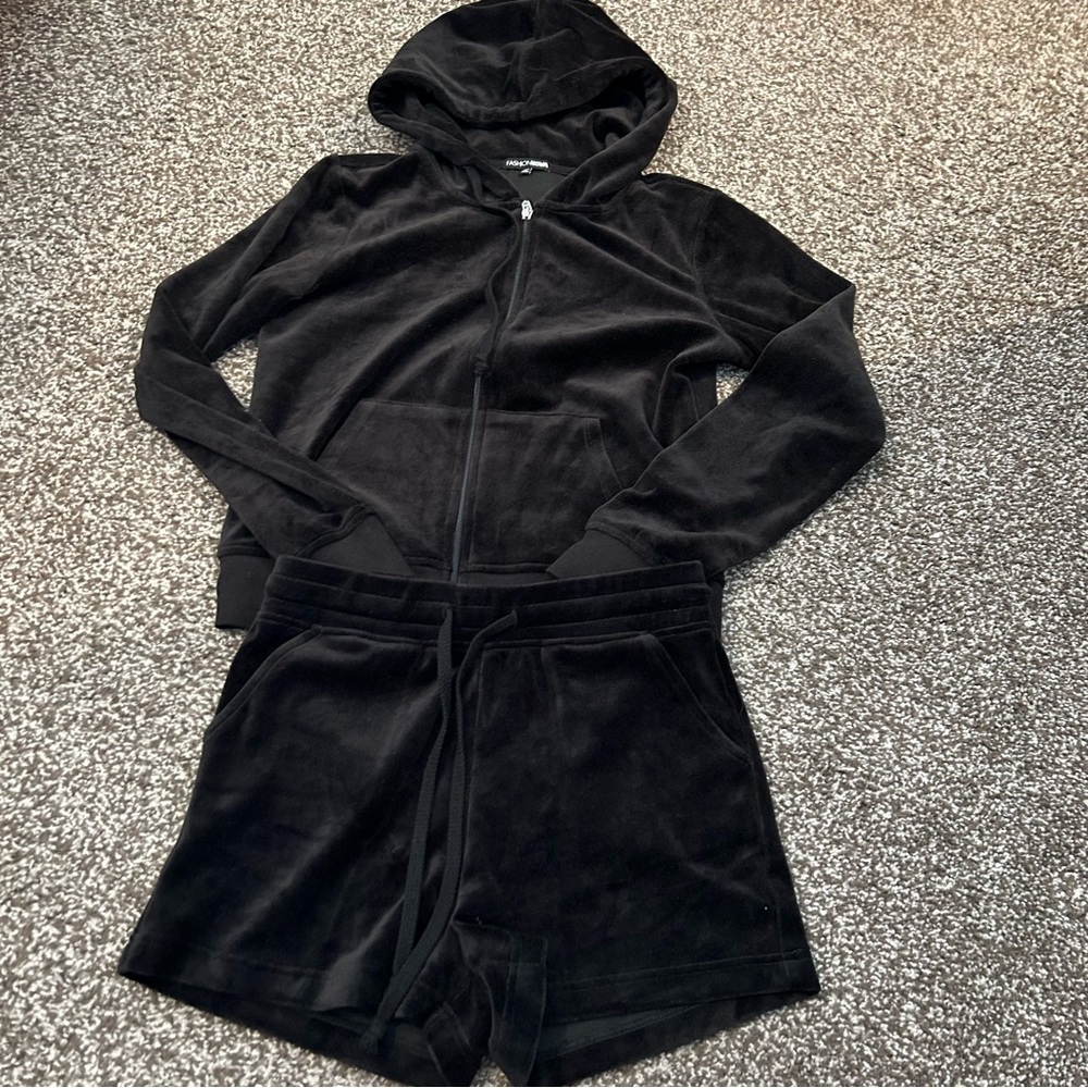 Fashion nova velour velvet track suit and short set. Brand new with tags!